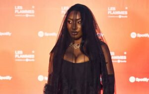 Les Flammes 2025 : Aya Nakamura récompensée pour son impact global