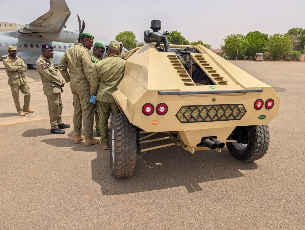 Photos : La junte dévoile son véhicule militaire 100% made in Niger