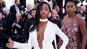 Festival de Cannes : Ebony rayonne sur le tapis rouge
