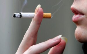 France : Fumer désormais interdit dans ces lieux publics