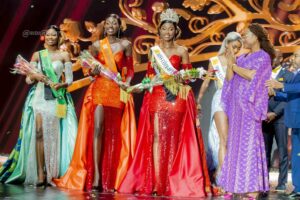 Record Guinness : Un membre du concours Miss Côte d’Ivoire se lance dans un défi audacieux