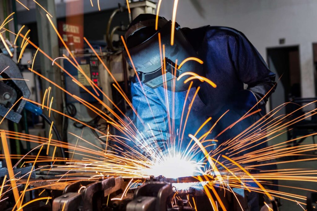 NEEMBA GROUP recrute des Soudeurs expérimentés