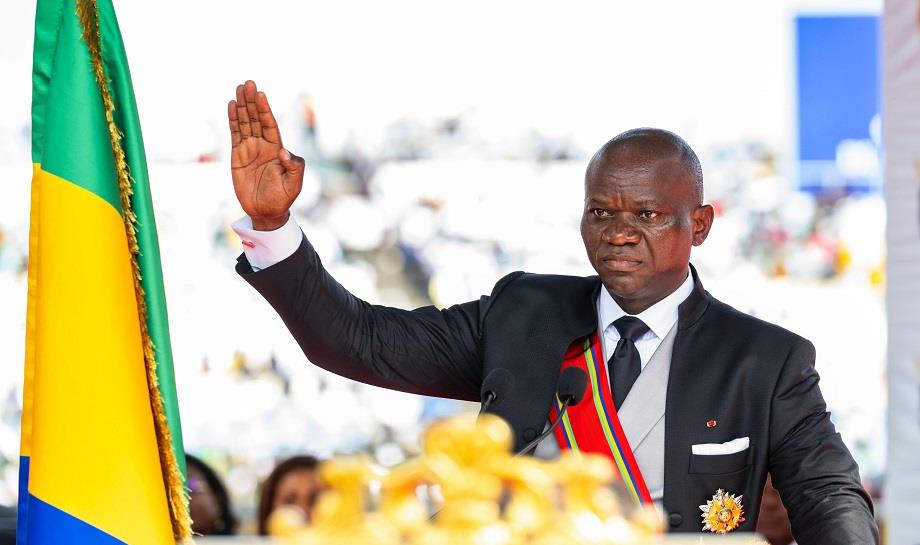 Gabon : Brice Oligui Nguema officiellement investi Président