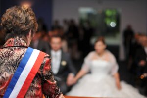 France : Le mariage avec des étrangers en situation irrégulière désormais interdit