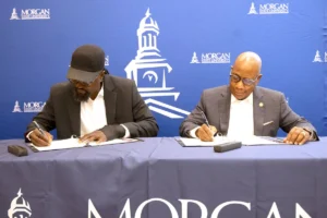 Sheyi Emmanuel Adebayor crée un pont entre les étudiants togolais et les États-Unis