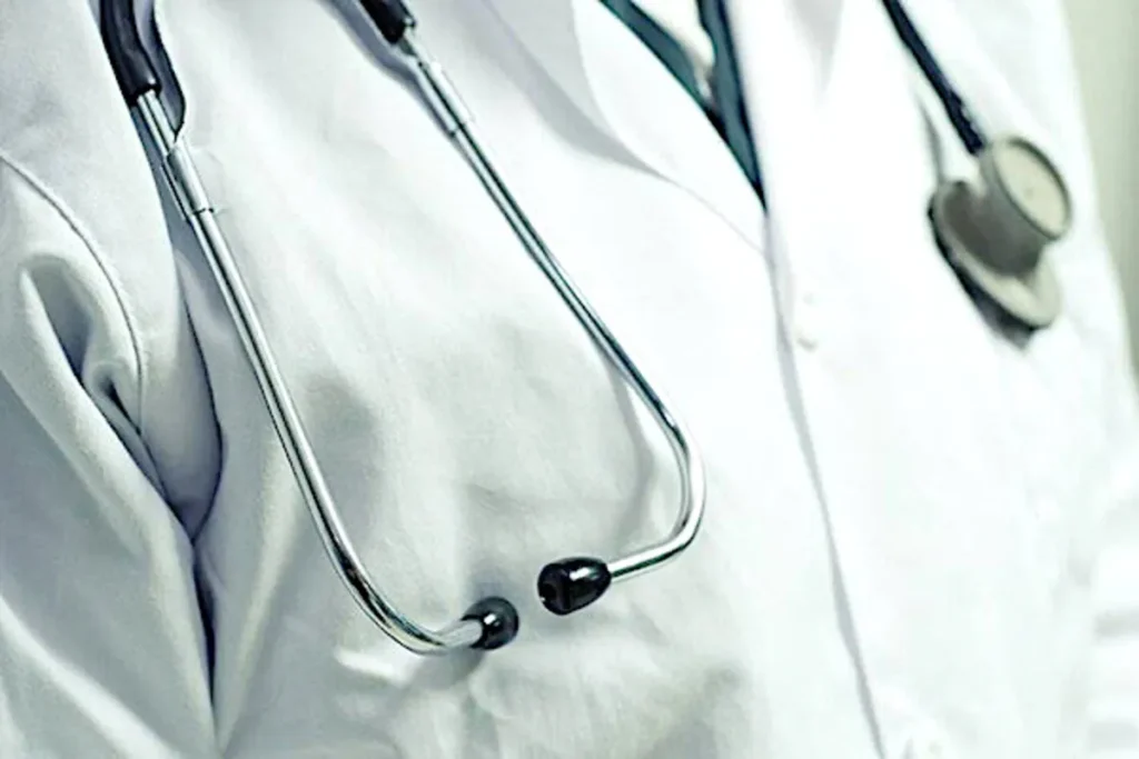 Togo : 886 médecins agréés en 2025