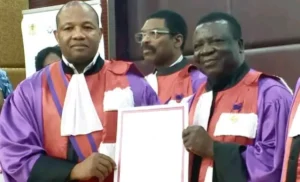 Le président de l'Université de Kara récompensé par un prestigieux prix