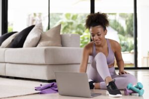 Comment rester en forme sans mettre les pieds dans une salle de sport ?