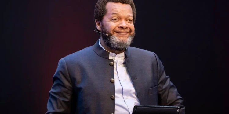 RDC : Le pasteur Marcello Tunasi se remarie avec sa "maitresse" ?