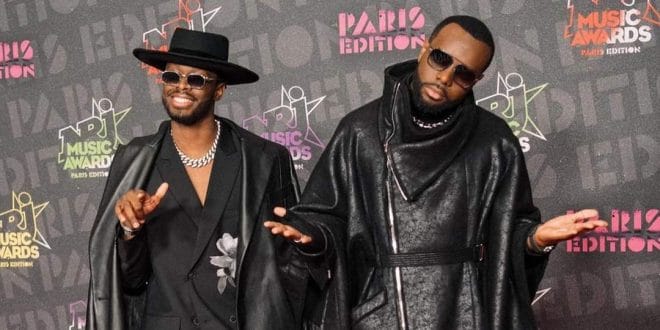 VIDEO : Dadju imite Gims en plein vol privé et fait exploser la toile !