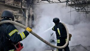 L'actrice Lupita Nyong'o écrit un hommage émouvant à Chadwick Boseman à l'occasion du 5e anniversaire de sa mort