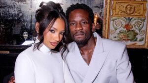 VIDEO : Mr Eazi épouse la fille du milliardaire Femi Otedola devant Dangote et d’autres stars en Islande