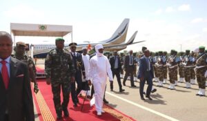 Niger : Mahamat Idriss Déby en visite stratégique chez le général Tiani
