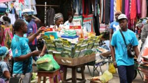 Gabon : les petits commerces désormais interdits aux étrangers non enregistrés