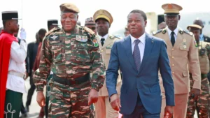 Le président Faure Gnassingbé reçoit un message spécial du général Abdourahamane Tiani