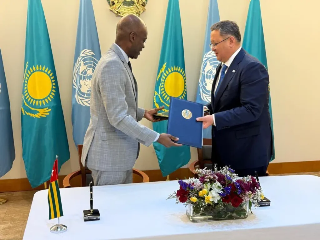 Le Togo et le Kazakhstan signent un nouvel accord d'exemption de visa