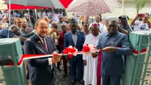 Togo : un centre mère-enfant moderne inauguré à Élavagnon