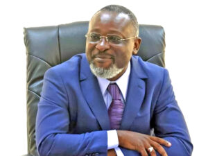 Université de Lomé : Quelles sont les raisons du départ d’Adama Kpodar de la présidence ?