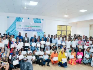 Le Togo célèbre ses meilleurs élèves : 222 étudiants distingués lors d’une cérémonie