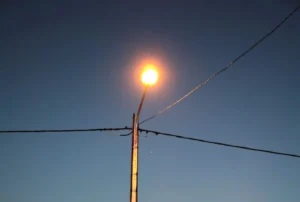 Togo : toute personne ayant détruit un lampadaire sera désormais…