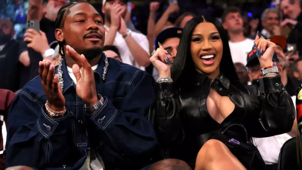 VIDEO : Cardi B attend son premier enfant avec Stefon Diggs