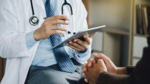 Éjaculer plus de 21 fois par mois réduirait les risques du cancer de la prostate, selon une étude