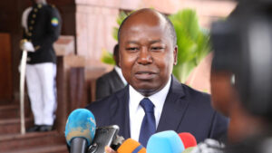 Gabon : l'ex-Premier ministre Bilie-By-Nzé dénonce une fraude et exige l'annulation des élections