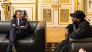 France : Emmanuel Macron reçoit Davido à l’Élysée