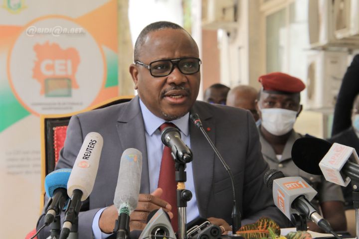 Présidentielle en Côte d'Ivoire : la CEI porte plainte pour diffusion de faux résultats