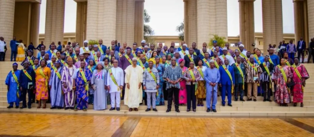 Togo : En tenue traditionnelle, l’Assemblée nationale ouvre sa session budgétaire (PHOTOS)