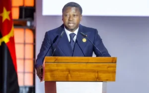 Of course. Here is the article rewritten in an original, SEO-friendly style for Actu Lomé, with a catchy title and clear paragraphs. *** **Catchy Title: State Land Security: MMLK Calls for Transparency and Protection of Citizen Rights** **H2: A Call for Equity in Government Land Initiative** The Martin Luther King Movement (MMLK) has acknowledged the government's recent initiative to secure public land and protect state administrative reserves. While recognizing the merit of the operation, the movement is urging authorities to conduct the process with a strong emphasis on transparency, fairness, and justice. This, they argue, is crucial to safeguard the legitimate rights of citizens who may be affected by the new measures. **H2: An Urgent Appeal to Citizens with Land Documents** In a public statement, the MMLK issued a direct appeal to all citizens who possess official documents justifying their occupation of land in these administrative reserves. The movement strongly advises these individuals to promptly submit their paperwork to the technical services of their respective town halls. This proactive step, the MMLK emphasizes, is essential for people to formally assert their rights within the framework of the ongoing government census of state land. **H2: Addressing Public Anxiety and Systemic Failures** The installation of "ATTENTION: STATE DOMAIN – DO NOT RISK IT" signs has sparked understandable anxiety among residents in the concerned zones, many of whom have sought the MMLK's guidance. The movement points out that these concerns are often rooted in long-standing systemic issues. They highlighted persistent weaknesses in the land registry and property services, whose failures have historically led to irregular occupations, sometimes by citizens who acquired land in good faith after consulting the very authorities now in charge. **H2: A Deeper Structural Challenge in Land Governance** Beyond the current operation, the MMLK drew attention to a deeper, structural problem in Togo's land governance. They noted that despite the adoption of a new Land Code, the country continues to grapple with complacency, a proliferation of illegal land sales, and a judicial system that struggles to penalize fraudulent sellers, some of whom are linked to traditional authorities. The movement called for lessons to be learned to prevent a recurrence of these issues in rapidly expanding areas like Adétikopé, Djagblé, and Avéta. **H2: Advocating for Humane and Equitable Solutions** Reaffirming its commitment to defending citizens acting in good faith, the MMLK pledged to support all efforts aimed at establishing a just, responsible, and transparent land management system. The movement concluded by encouraging the pursuit of humane and equitable solutions that respect human dignity and social justice, ensuring that the securing of public land becomes an instrument of public trust rather than a source of fear for the population.