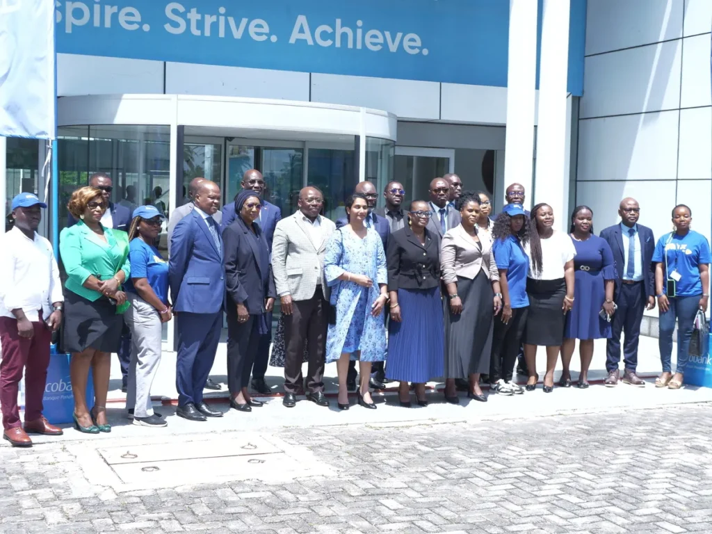 Togo : Ecobank et Mixx by Yas lancent un nouveau service de banque mobile