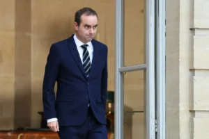France : démission du Premier ministre Sébastien Lecornu au lendemain de la formation du gouvernement
