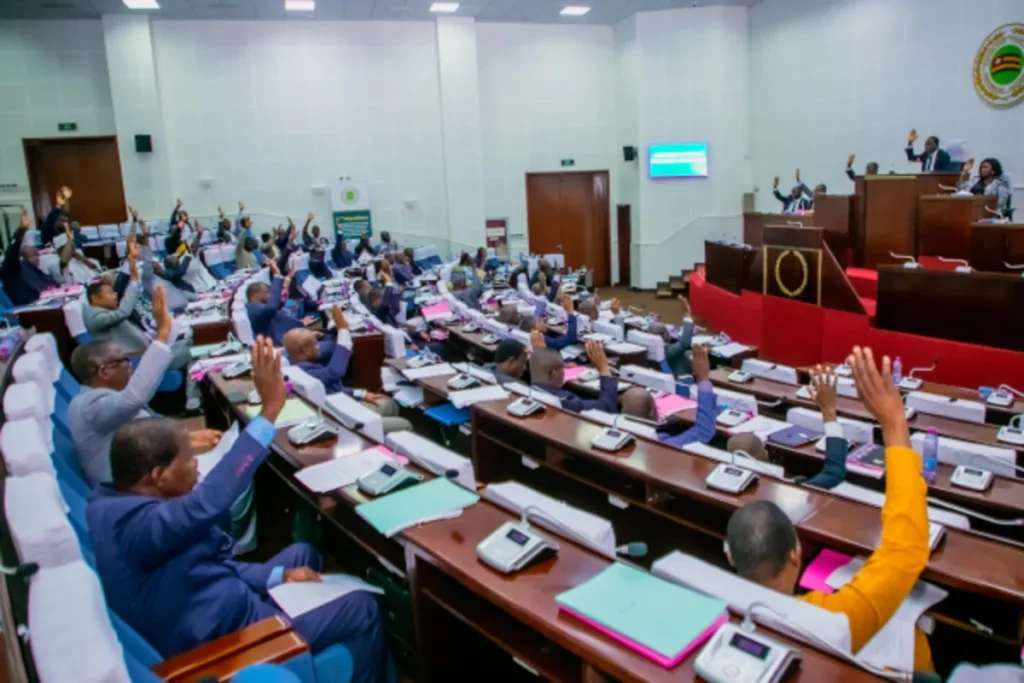 Togo : 14 nouveaux députés installés à l’Assemblée nationale