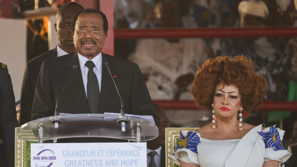 Présidentielle au Cameroun : rare apparition de Paul Biya pour sa campagne