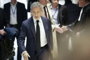 France : Nicolas Sarkozy informé des détails de son incarcération