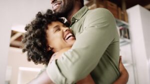 Les femmes en couple avec des hommes "laids" seraient plus heureuses, selon une étude