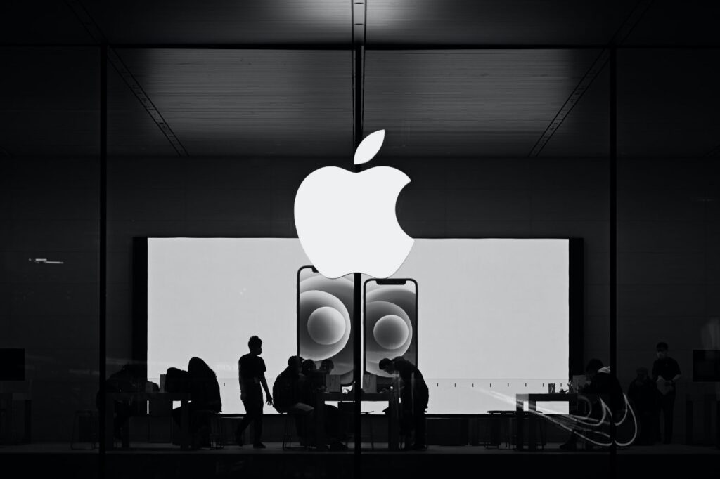 Pourquoi une pomme croquée ? voici la véritable histoire derrière le logo d'Apple