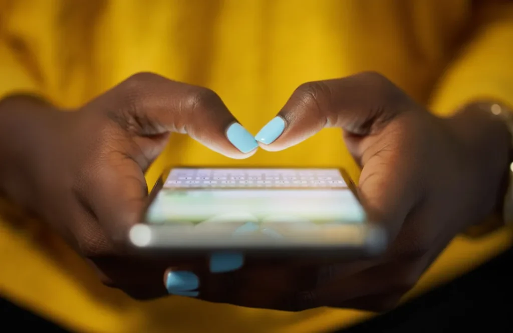 Togo : Une arnaque WhatsApp fait des milliers de victimes