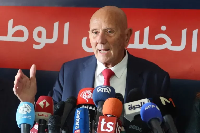 Tunisie : arrestation de l’opposant Ahmed Néjib Chebbi