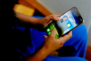 Australie : Meta retire les moins de 16 ans des réseaux sociaux