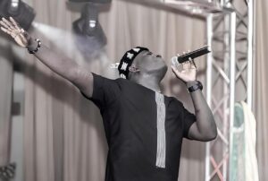 King Papavi Mensah en deuil