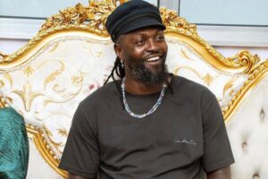 Emmanuel Adebayor dévoile sa future épouse