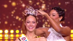 Hinaupoko Deveze, Miss Tahiti couronnée Miss France 2026 !