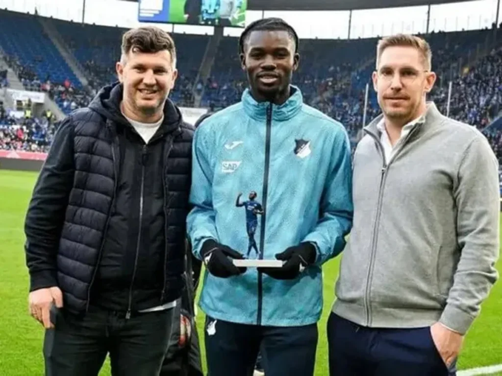 Ihlas Bebou : La star togolaise de Bundesliga honorée par Hoffenheim