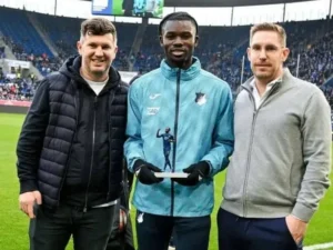 Ihlas Bebou : La star togolaise de Bundesliga honorée par Hoffenheim