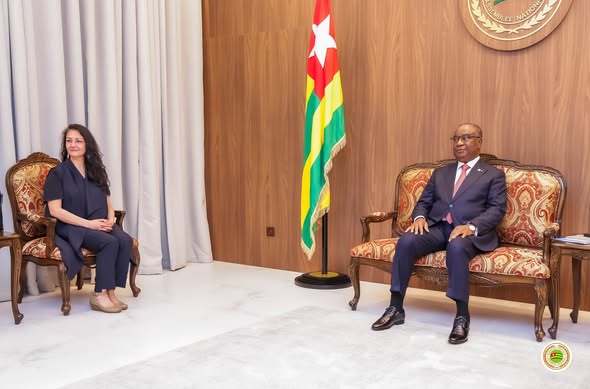 Protection de l’enfant : Komi Selom Klassou reçoit la Directrice de Plan International