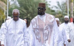 Guinée : Mamadi Doumbouya reconduit Bah Oury à la Primature