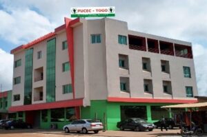 Togo : pourquoi les institutions de microfinance prêtent moins malgré une épargne en hausse ?