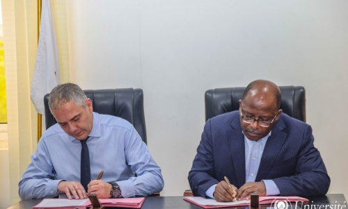 96a0937ed35686fa90ae3f2c83c10451 L